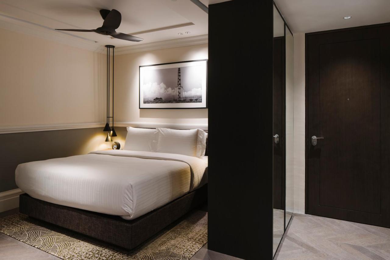 Grand Park City Hall Singapore Exterior photo Deluxe Room
